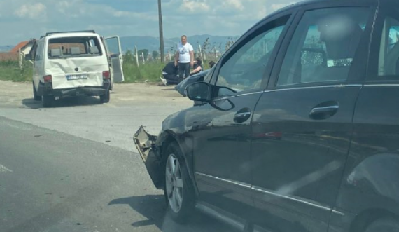 Aksident trafiku në Sllatinë