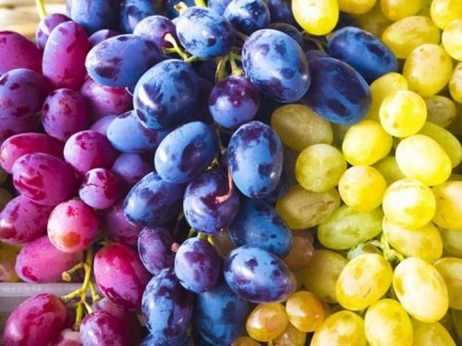 Frutat me shumë sheqer që duhet të zëvendësoni