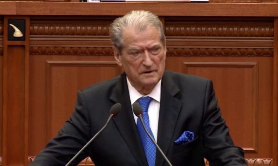 “Njihni gjenocidin e Srebrenicës”, Berisha: Vuçiç është Putin-i i vogël, tha se duhen vrarë 100 myslimanë për 1 serb