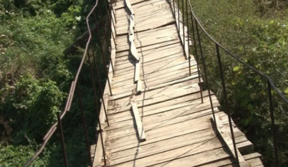 Burri nga Kamenica bie nga ura në lumë dhe vdes, Policia nis hetimet