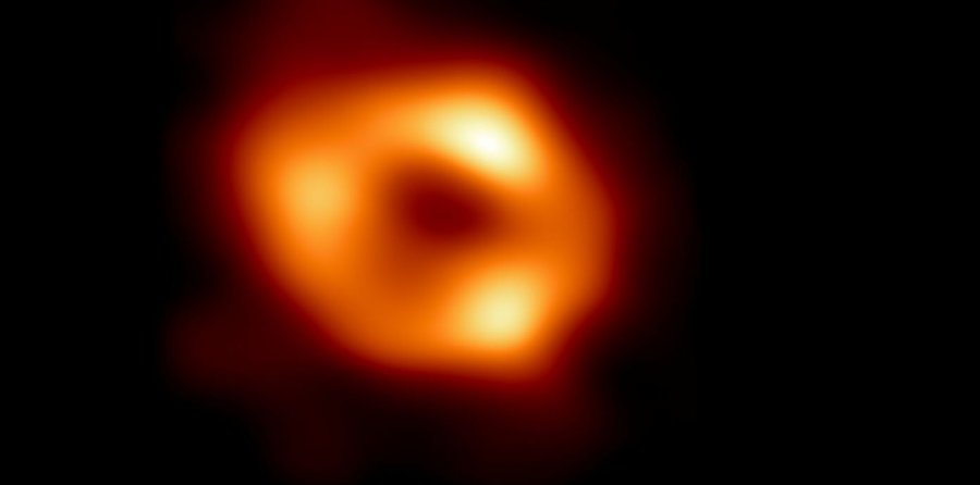 Imazhi i parë i vrimës së zezë në galaktikën tonë