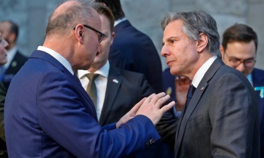 Kryediplomati kroat takohet me Blinkenin/Paralajmëron se mund të ketë radikalizim në Bosnjë
