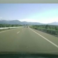 Tejkalim i rrezikshëm në shiritin emergjent