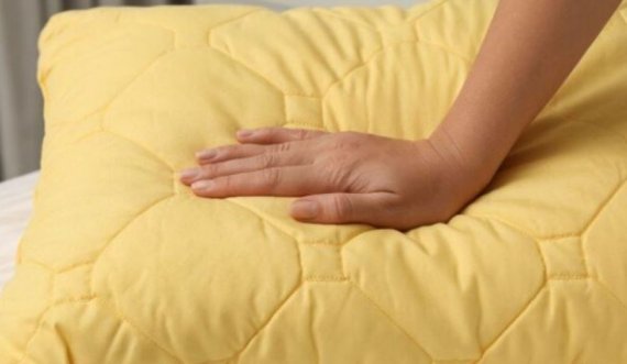 A e dini sa herë në vit duhet të lani jastëkët mbi të cilët flini