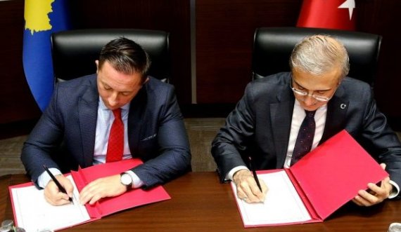 Mehaj nënshkruan marrëveshje në Turqi