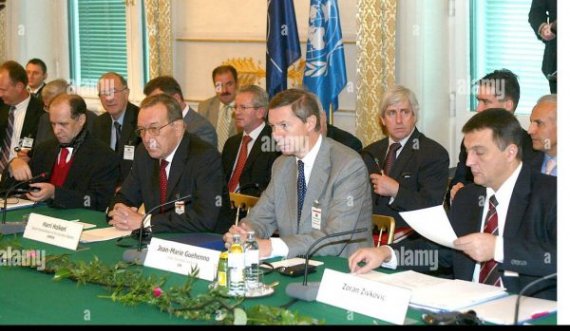 Takimi i Vjenës, cila është historia e vitit 2003 