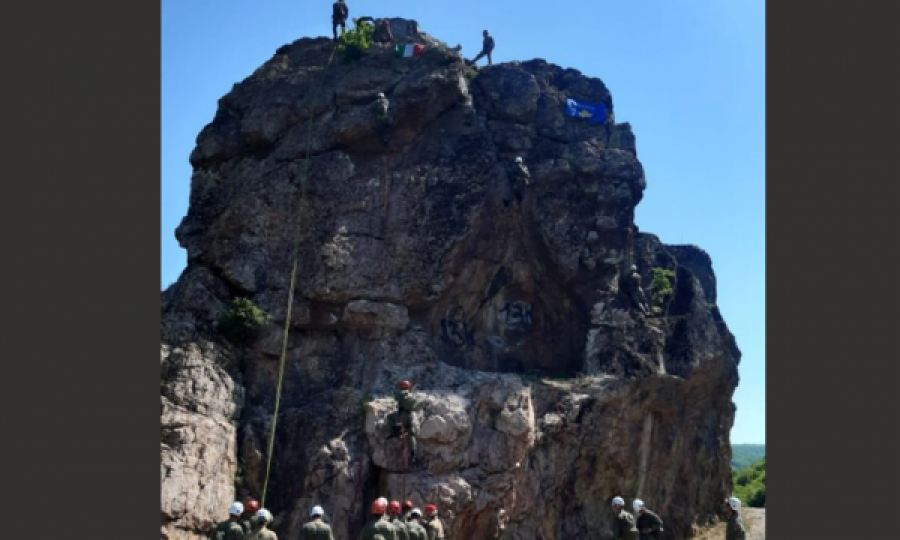 “Alpinizëm ushtarak”, italianët trajnojnë ushtarët e FSK’së