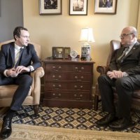 Kryeministri Kurti takoi kongresistin Jim McGovern, thekson rrezikun e lidhjeve Serbi-Rusi për Ballkanin