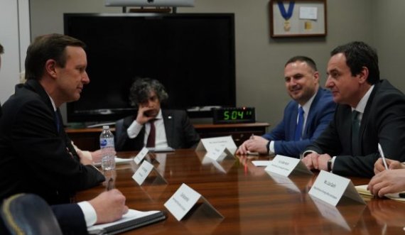 Kurti takohet me senatorin amerikan i cili e quajti “kokëfortë” për dialogun