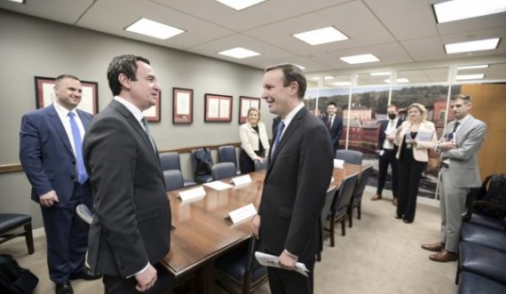 Senatori Murphy i thotë Kurtit se ka kompani që duan të investojnë në Kosovë