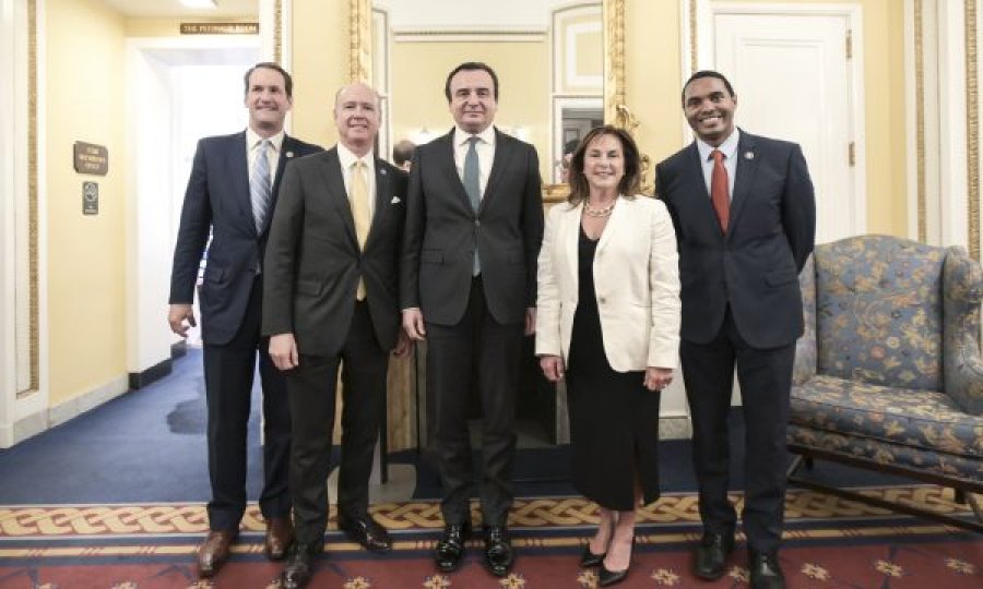 Kurti takoi kongresistët Jones, Aderholt, Himes, McClain dhe Torres