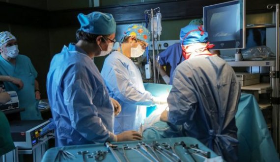 Kodit Penal që ua lidh duart mjekëve e kirurgëve