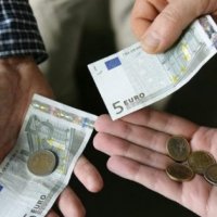 Nëse doni para borxh, merrini te këto shenja horoskopi
