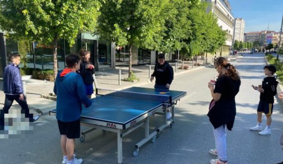 Në rrugët e bllokuara luhet ping-pong