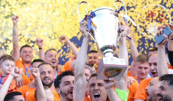 BKT Kosova ndanë kupën për kampionin e BKT Superligës  - FK Ballkani