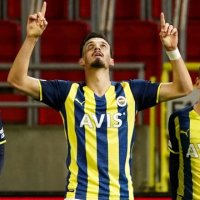 Goli i Mërgim Berishës zgjidhet më i miri i sezonit në Europa League