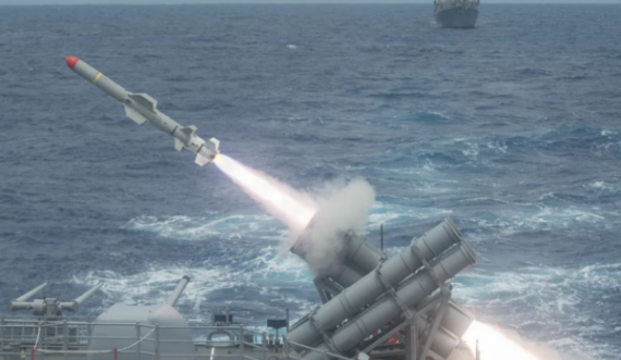 Për herë të parë, Ukraina pajiset me raketa anti-anije