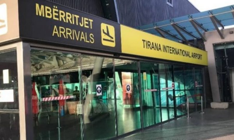 Tirana mbushet me tifozë italianë e holandezë