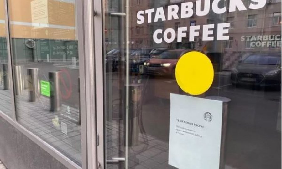 ‘Starbucks’ largohet nga Rusia pas 15-vjetësh