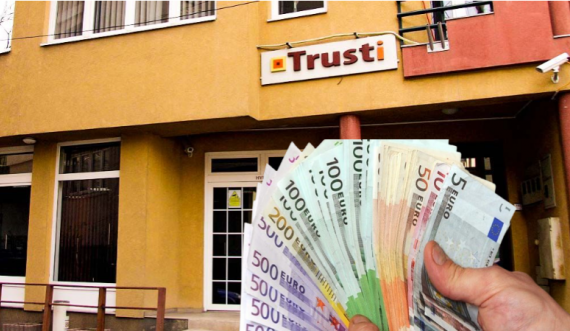 Paratë e Trustit, cilët politikanë kishin tërhequr 10 përqindëshin dhe nga sa euro iu kishin dalë