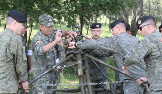 FSK-ja dhe ushtria e Shqipërisë me stërvitje të përbashkët për operacione luftarake