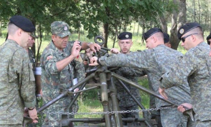 FSK-ja dhe ushtria e Shqipërisë me stërvitje të përbashkët për operacione luftarake