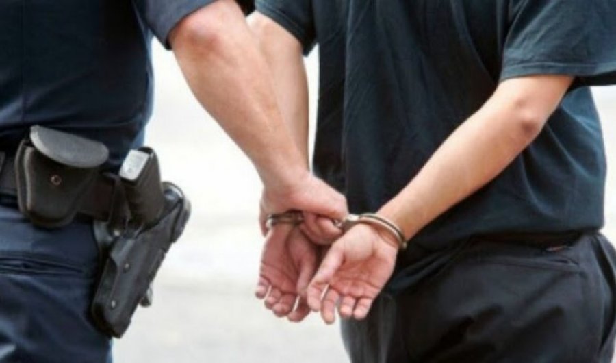 Policia i shkon herët në mëngjes në shtëpi dhe e arreston 35-vjeçarin e kërkuar në Kaçanik