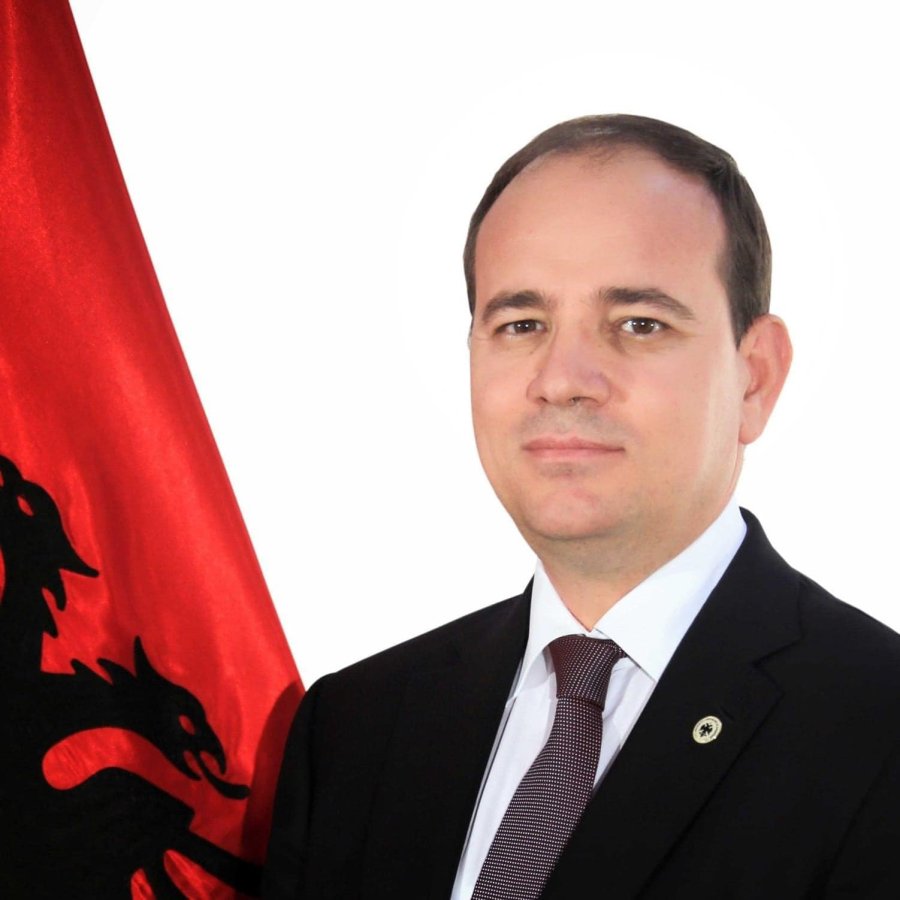 Hoti: Presidenti Nishani ka lënë gjurmë të mëdha në historinë shqiptare