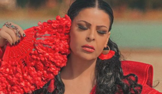 Aurela Gaçe godet me këngën e re 'Tradhëtar'