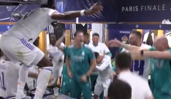 Kjo ishte festa e Realit në dhomat e zhveshjes