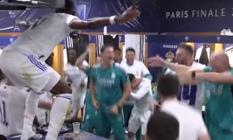 Kjo ishte festa e Realit në dhomat e zhveshjes