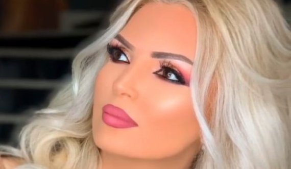 Lora shkëlqeu në fejesën e nipit të saj Platorit