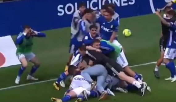 Nga gëzimi në trishtim: Oviedo festoi pa u kualifikuar, në stadium qarkulloi një lajm i rremë