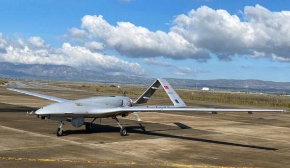 Dronët turq Bayraktar, pse ukrainasit u këndojnë këngës?