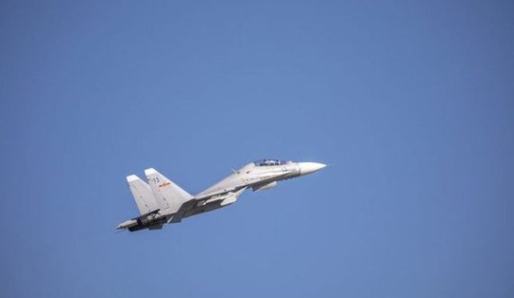 Kina zemërohet pas paralajmërimit të Bidenit, dërgon 30 avionë luftarakë në zonën e mbrojtjes ajrore të Tajvanit