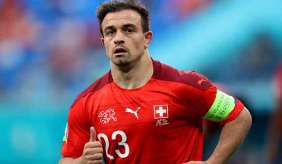 Xherdan Shaqiri nuk u grumbullua me Zvicrën, aeroplani me të cilin po udhëtonte pësoi defekt