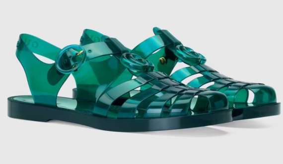 Të gjithë kemi pasur një palë sandale të tilla kur ishim fëmijë