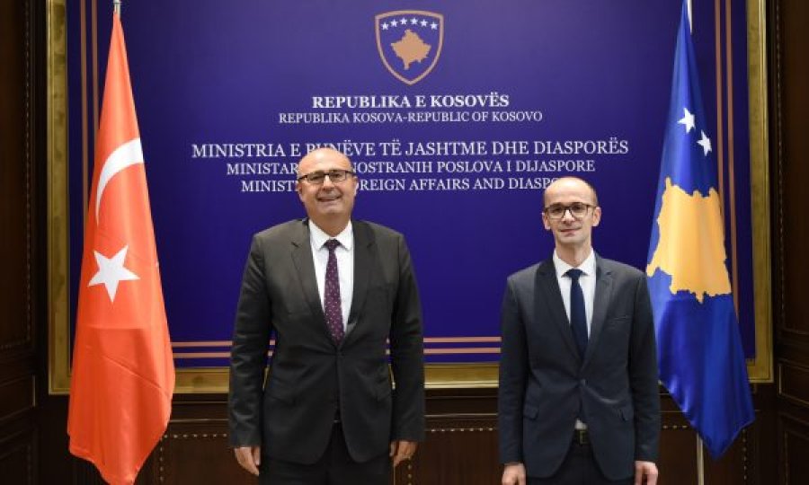 Turqia zotohet se do ta ndihmojë Kosovën për t’u anëtarësuar në Këshill të Europës