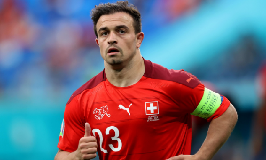 Xherdan Shaqiri nuk u grumbullua me Zvicrën, aeroplani me të cilin po udhëtonte pësoi defekt