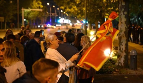 Malaziasit mblidhen para Kuvendit: Ta shpëtojmë shtetin nga kolapsi