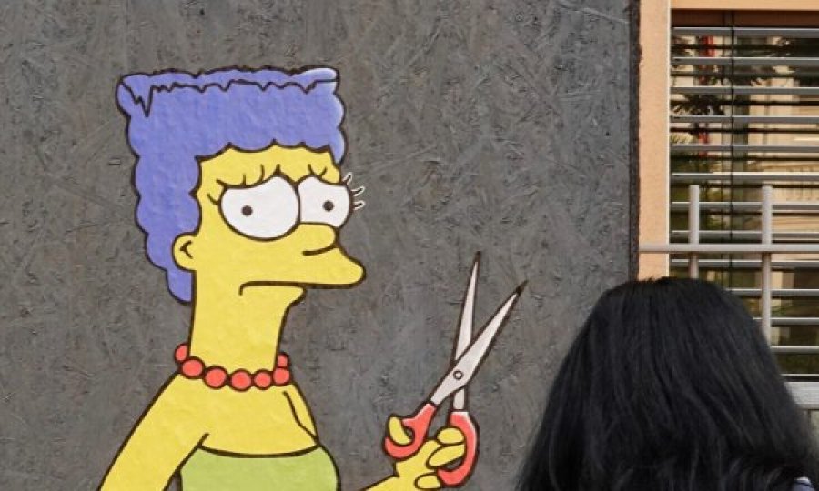 Murali me Marge Simpson sërish pranë Konsullatës