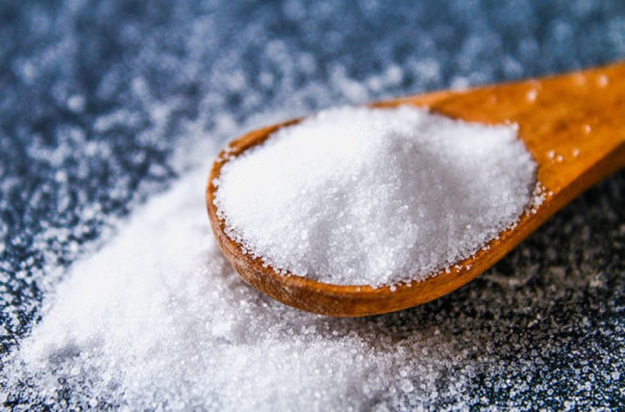 Ja çfarë mund t’i bëjë trurit tuaj konsumimi i tepërt i kripës