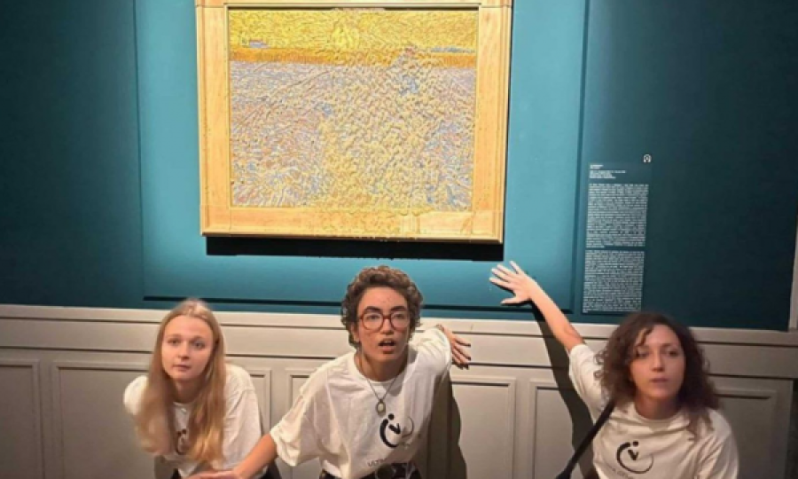 Van Gogh e pëson sërish, aktivistët mbulojnë me supë pikturën e tij