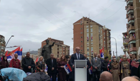 Kryetarët e komunave serbe i dorëzojnë dorëheqjet