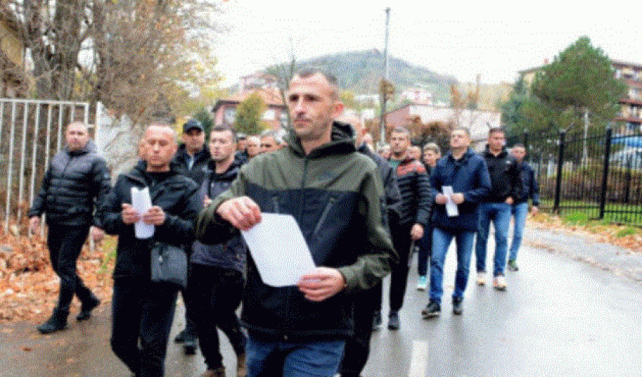 Raportohet se rreth 300 policë në Veri sot dorëzuan dorëheqjet!