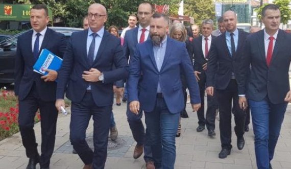 Lista Serbe i ka dorëzuar mandatet e deputetëve në Kuvendin e Kosovës