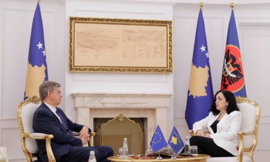 Takohen Osmani - Wigermark bisedojnë për zhvillimet e fundit në veri të Kosovës