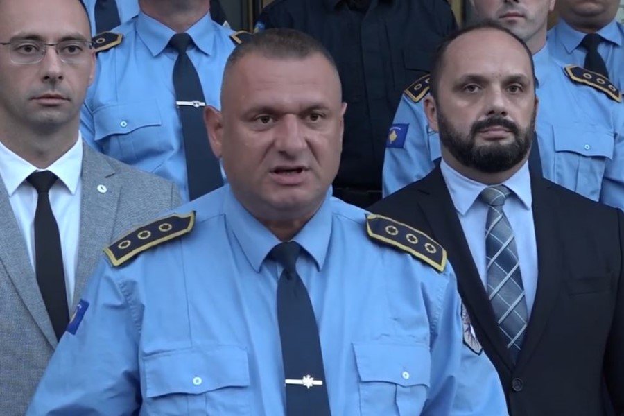 Qeveria me të drejtë e bëri shkarkimin e drejtorit të policisë në  veri të Kosovës, dënimet për tabelat duhet të kenë synim edukimin por jo edhe ndëshkimin