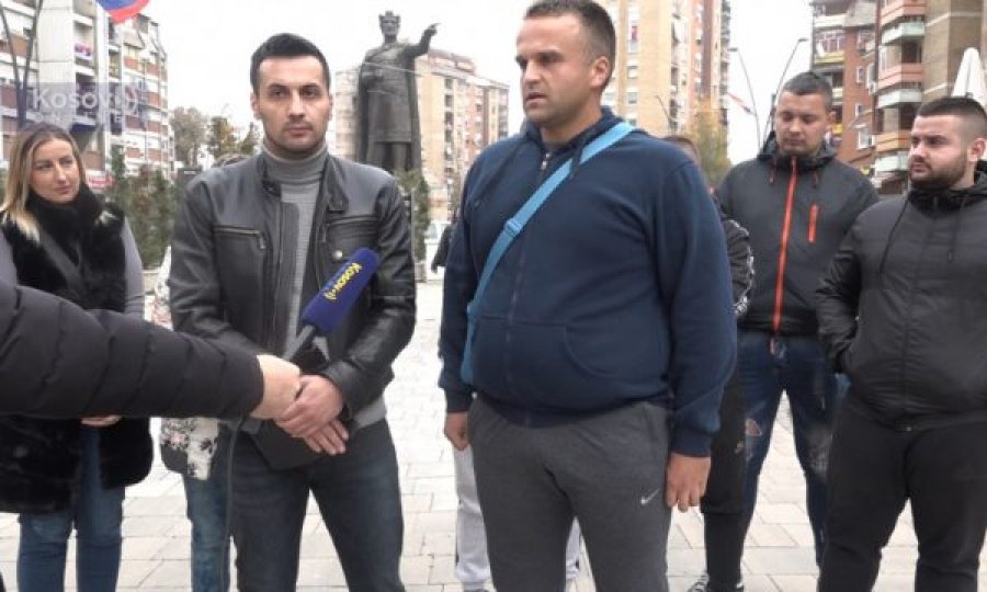 Flasin dy qytetarë serbë që thonë se janë larguar nga FSK-ja