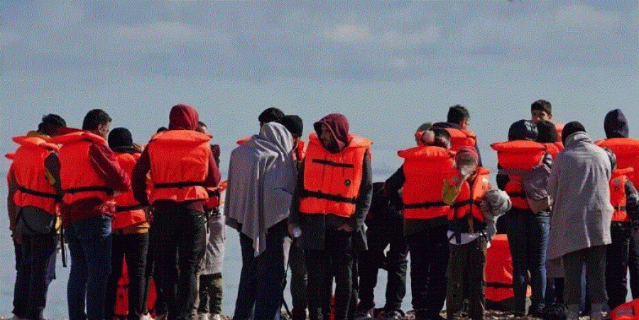 Kontrabandistët nuk i ndal tragjedia, vijon 'tregtia' e emigrantëve